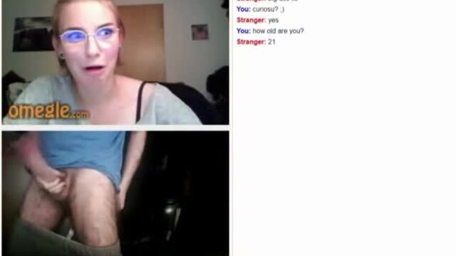 The chick saw a dick in omegle (Homemade porn, cumshot, private, porno, sex, xxx, milf, mature, pov, sex, brazzers)