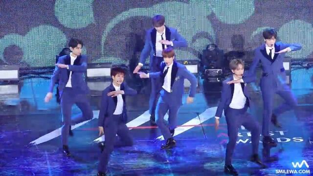 [11/15/2017] ASTRO - Baby & Crazy Sexy Cool @ 2017 ASIA ARTIST AWARDS