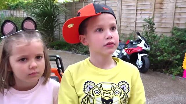 Max and Katya are shoppers at Dad's at Magic McDonald's