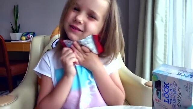Max and Katya did not share candy and toys