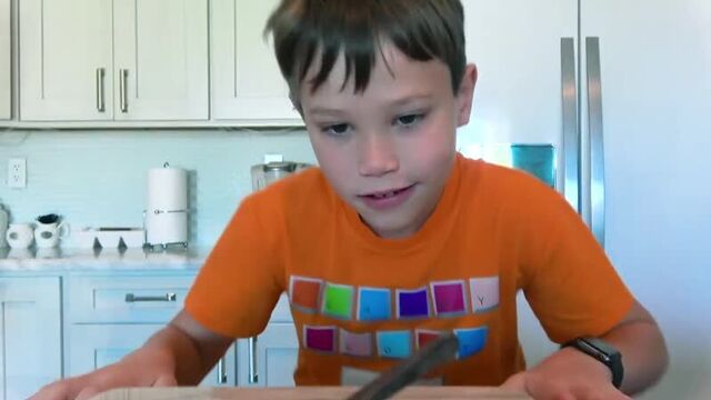 Challenge Chocolate and the present Max and Katya