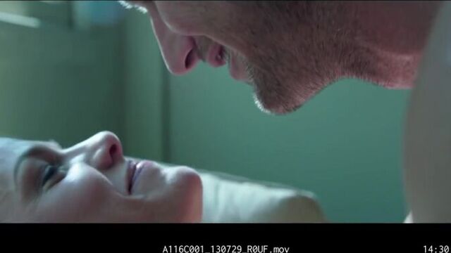 This is how erotic scenes are filmed in Hollywood films. The video shows a backstage scene from the film “Driver for the Night.”