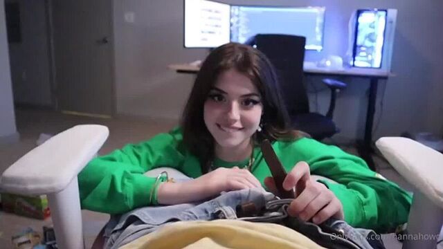 hannaowo hanna blowjob blowjob sucks onlyfans drain onlinefans