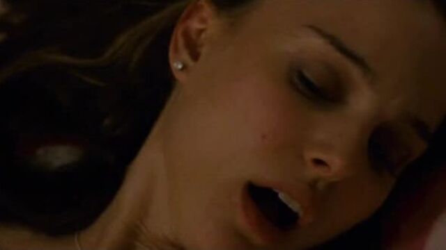 Naked Natalie Portman and Mila Kunis