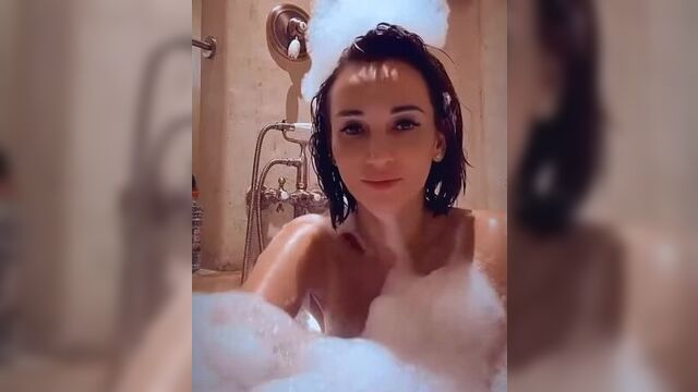 Naked Anfisa Chekhova