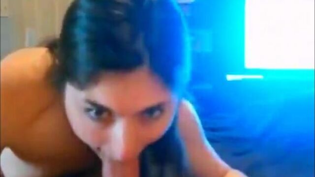 Dagestan woman sucks in a dorm [Russian family porn, incest and homemade sex]