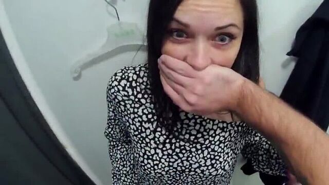 sex with a stranger in the fitting room