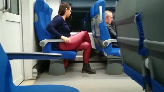 blowjob on the train (stranger helped cum)
