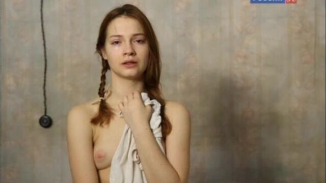 Maria Lugovaya naked in the play "About the Wet Snow" (2011)
