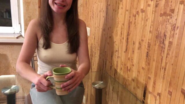 Almost Got Caught Fucked Neighbor While Her Husband Left for 5 Minutes. Russian Amateur with Talk