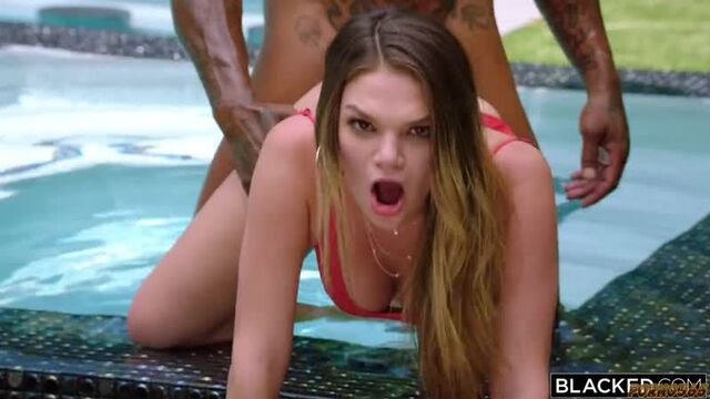 The black neighbor gave the brunette gorgeous interracial porn in the open air