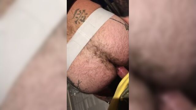 HAIRY ASSHOLE OF A CAUCASIAN