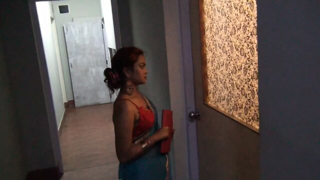 The student went to meet friends and had a threesome session