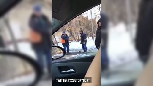 The girl rides around the city and shows her tits to passers-by and drivers. Even the police checked out her tits! #Russian #homemade
