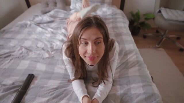 Lily's blowjob makes me cum twice - unexpected cumshot