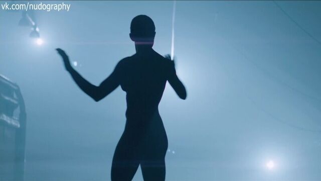 Nude Caity Lotz in the movie The Machine (2013, Caradog V. James)