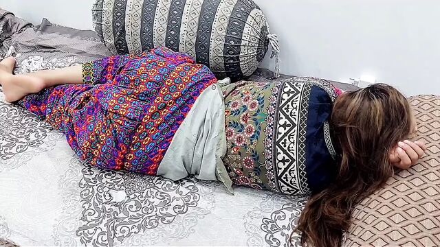 Pakistani stepmom has the best anal sex with close up moaning