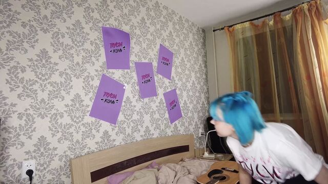 GrabFuck - Fan's face in jizz. The courier delivered the parcel to my pussy.