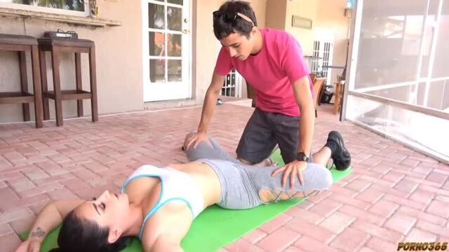 The boy fucked his mom in yoga tights and came inside, creampie sex porn mom milf ass incest (Incest with mature moms 18+)