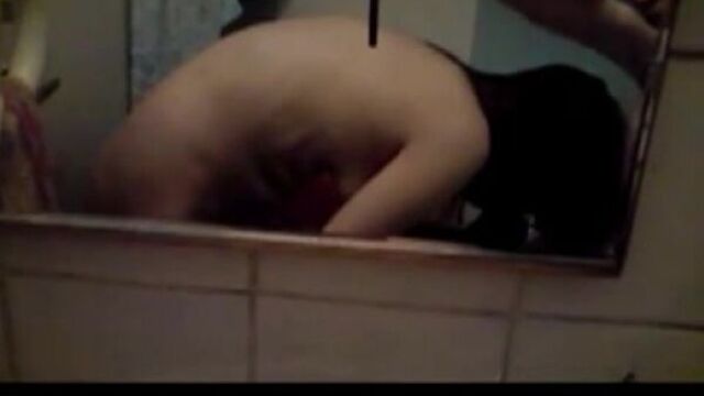 Persuaded to give a blowjob in the bathroom - amateur video sex porn homemade anal blowjob pussy drunk drunk young mother dick youngster
