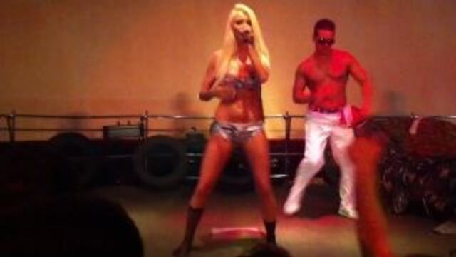 Katya Sambuca - Concert (continued)