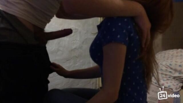 IN THE DORM I AGREED TO A BLOWJOB (suck) (homemade porn, porn, porn, gave, stuck in mouth, takes in mouth, skin on pussy)