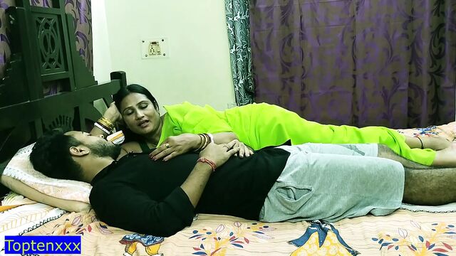 Indian xxx hot milf aunty ko 1st time chuda but brother join