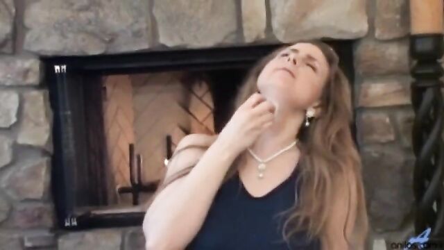 Delicate fingers and loud moans