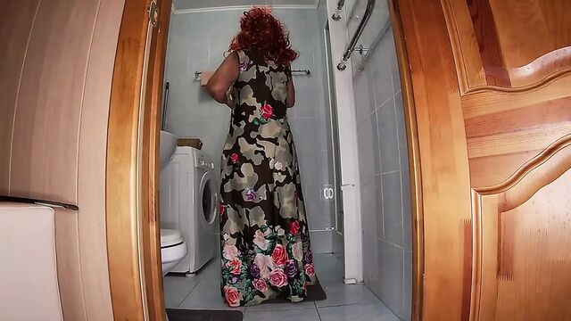 Mature milf took off her panties and went to the shower, but got a dick in her ass