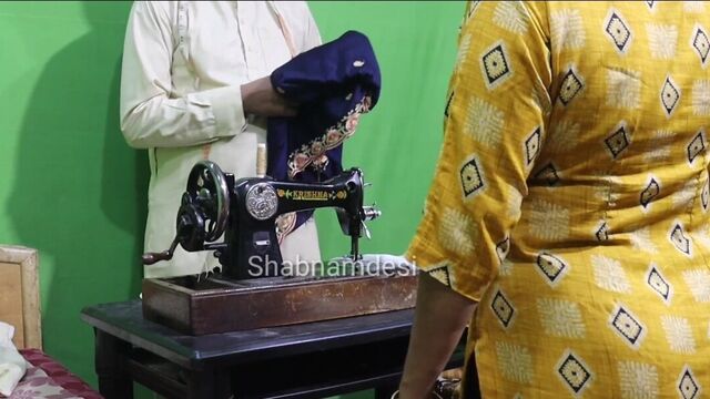 Turkish Haryanvi tailor stitched girl's ass for free in clear voice in Hindi