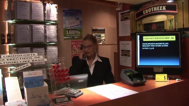 Fucking the female owner of Erotheek for adults in the cinema in Schiedam