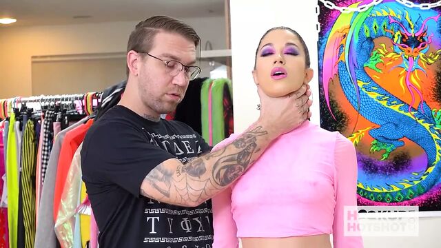 Teen babe Alex Coal returns to dating site for another fuck