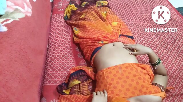 Hot Sleeping Girl Hot Saree Porn