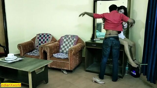 Indian Hot MILF Aunty Has Hot Sex With House Servant!! hindi full hd sex