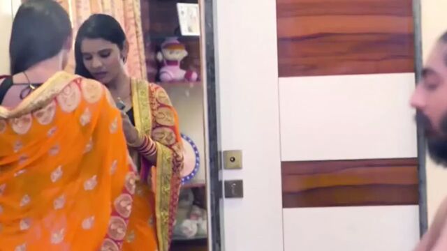 Desi wife swap with Dhongi granny