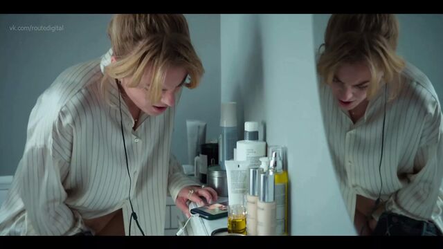 Ida Engvoll scene with love and anarchy scene