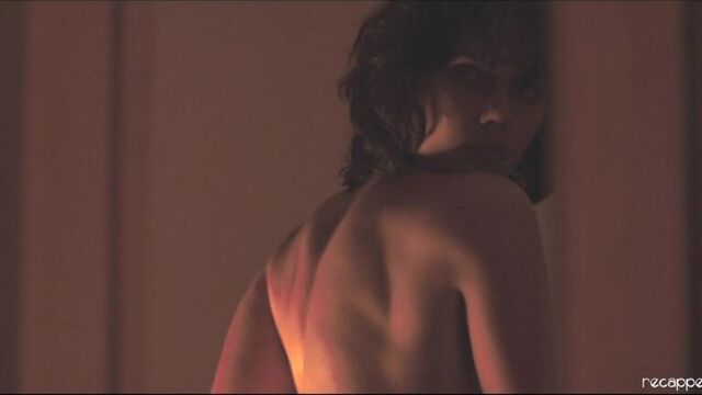 Naked Scarlett Johansson (celebrity sexy tits ass ass sex intimate)