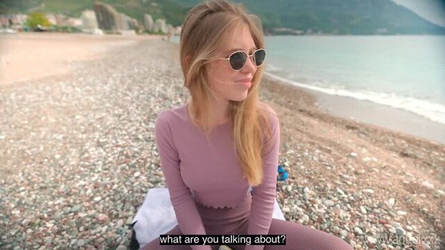 Fucked a stranger on the beach .mp4