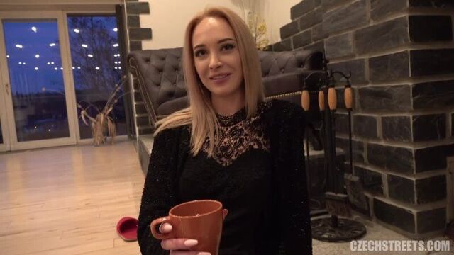 Picked up the promoter's girlfriend. The most beautiful Czech woman.
