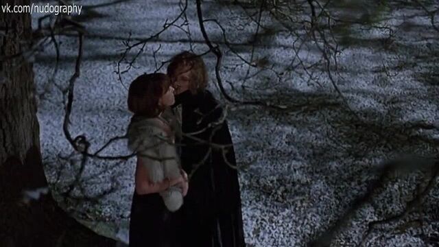 Toni Collette's boobs in Velvet Goldmine (1998, Todd Haynes)