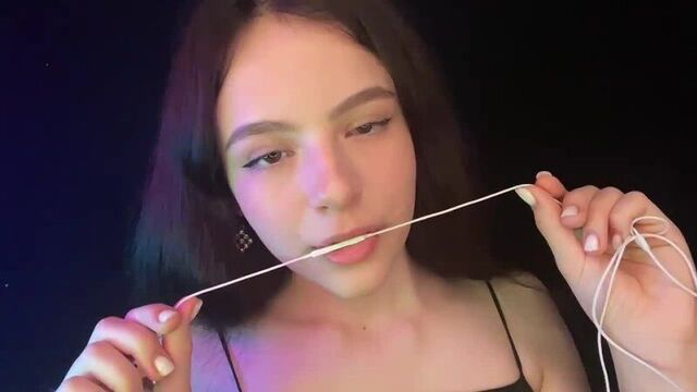 [tanya asmr] ASMR KISSES on MICRO from iPhone
