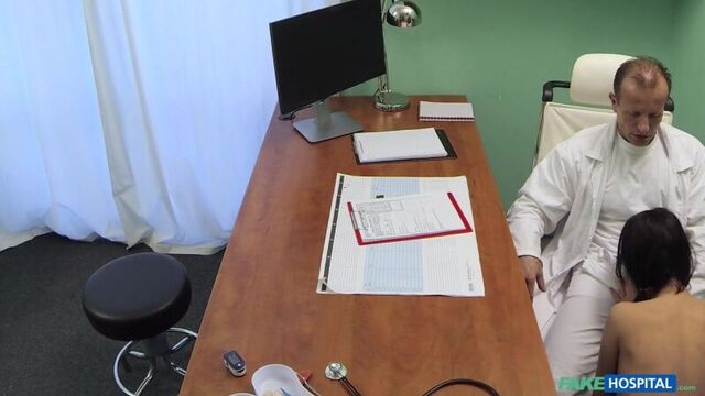 Russian student Angie Moon was fucked by a doctor in the hospital [Clinic, Nurse, BJ, Facial,