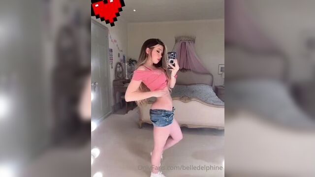 Belle Delphine plum