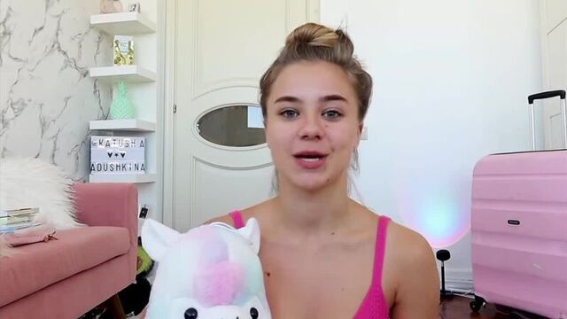[OK.BLOGER] Is Valya visiting Creed? / Karina Cross and Zhenya Ershov broke up? / Rinna and Mayot Kiss