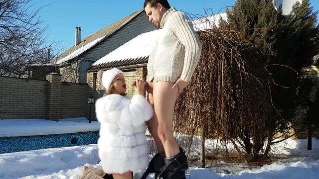 Blowjob in winter
