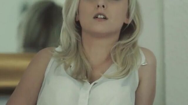 Sexual adventure in a country house (art film)