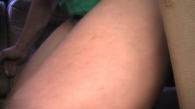 Homemade porn_ sex with a fatty in the car [720p]