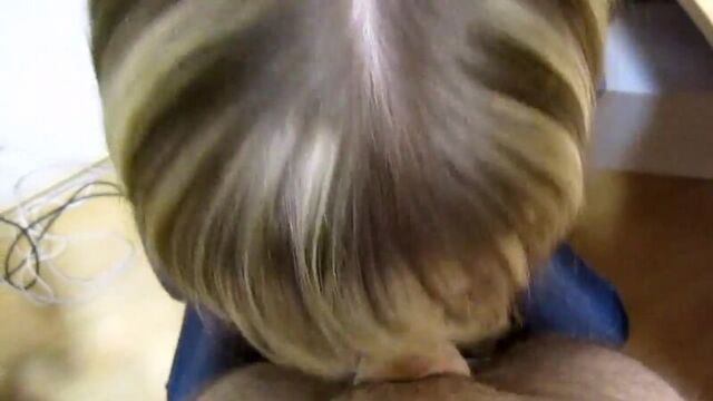 Gave it to an employee in the mouth (homemade Russian amateur porn video mothers incest teens anal mature wife) VK porn