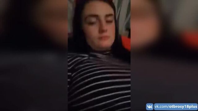 Girlfriends show breasts live