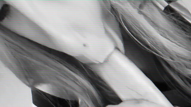 Lustful agent feeds beauties hot sperm